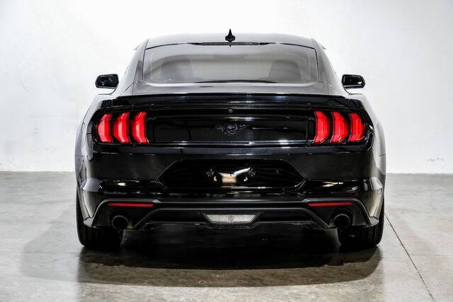 2021 Ford Mustang EcoBoost