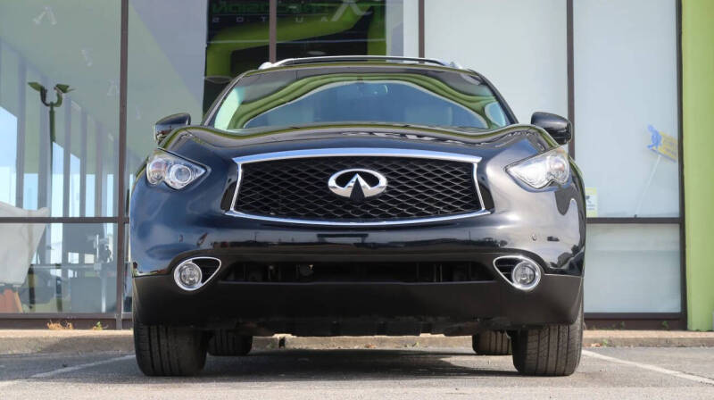 2017 Infiniti QX70