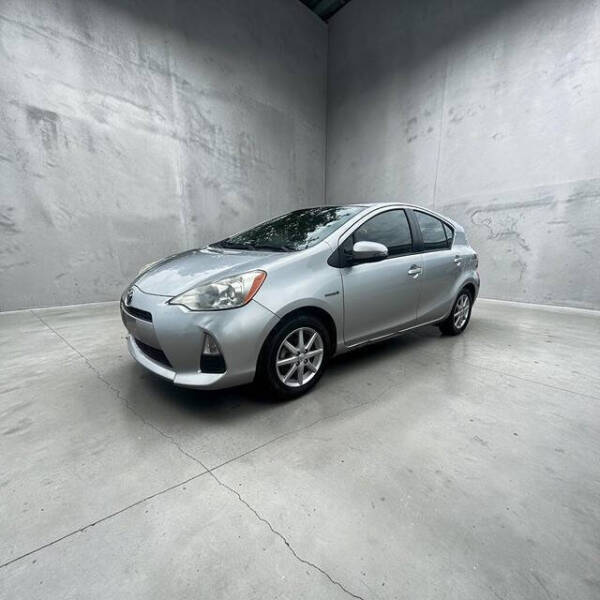 2013 Toyota Prius c Two