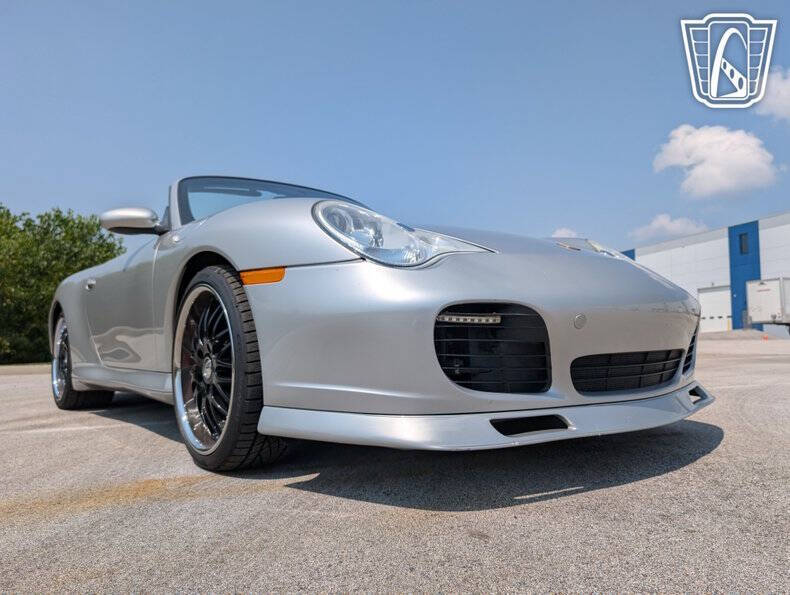2004 Porsche 911 Carrera 4S