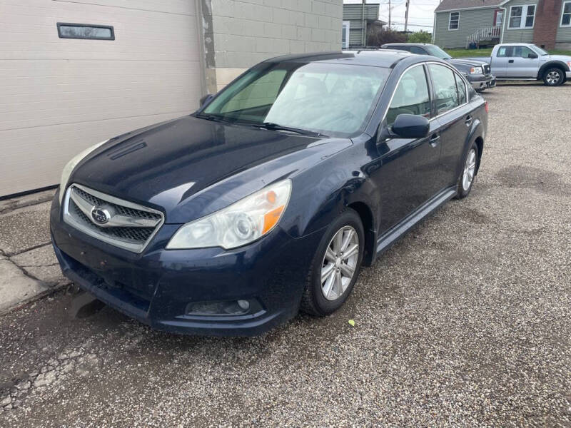 2012 Subaru Legacy 2.5i's photo