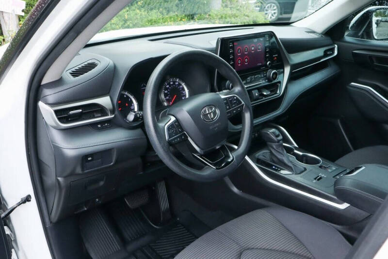 2021 Toyota Highlander L