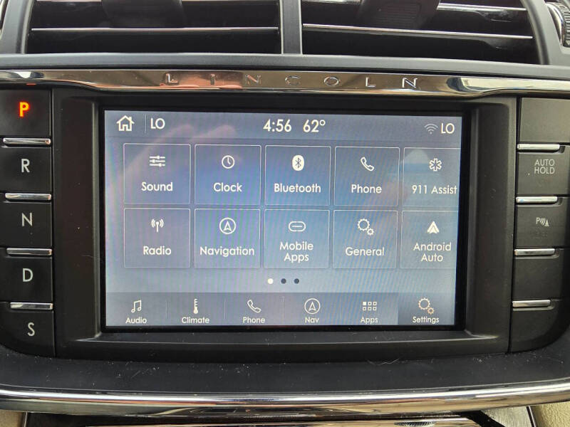 2019 Lincoln Continental Select