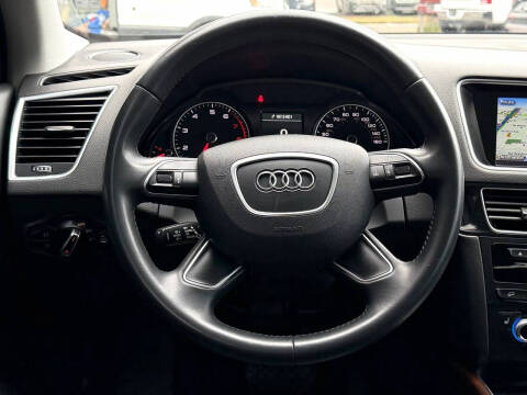 2016 Audi Q5 2.0T quattro Premium Plus