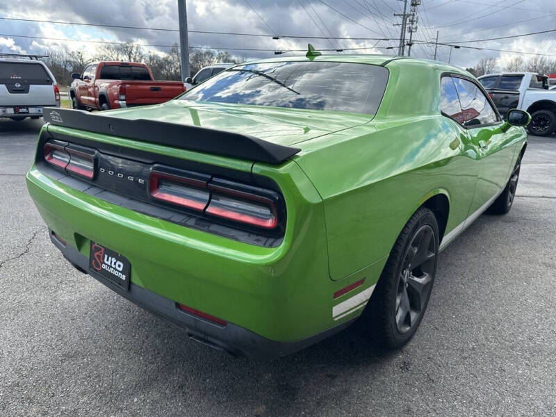 2017 Dodge Challenger SXT
