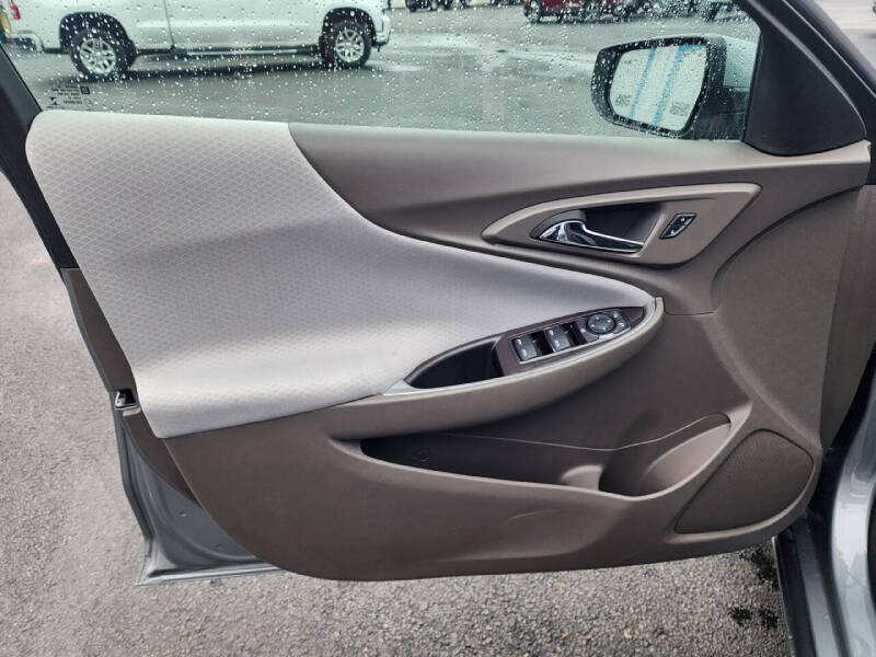 2025 Chevrolet Malibu LS