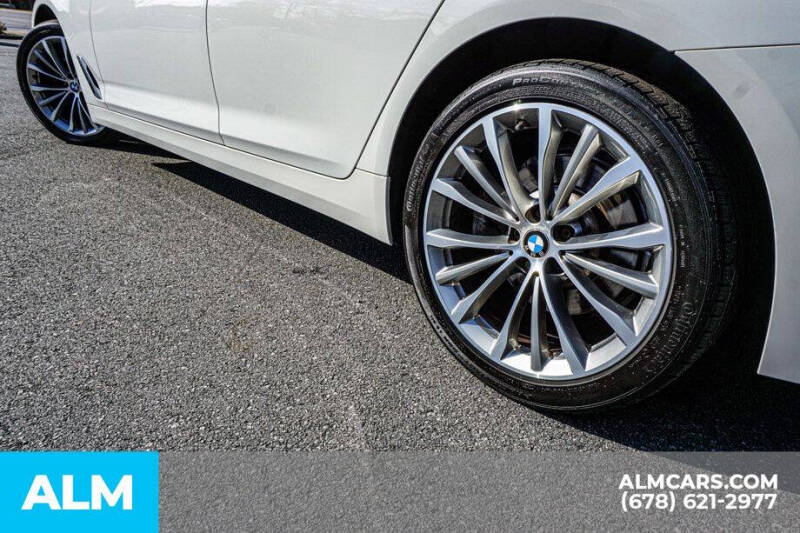 2022 BMW 5 Series 530i