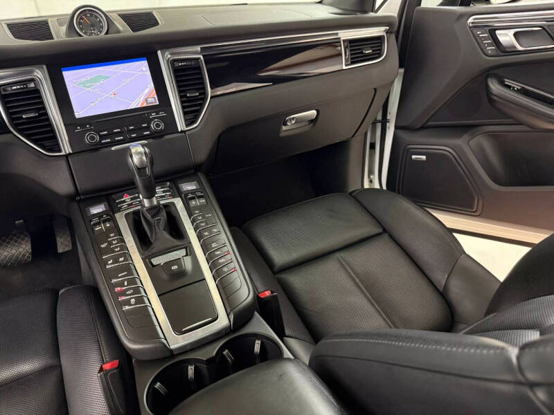 2017 Porsche Macan GTS