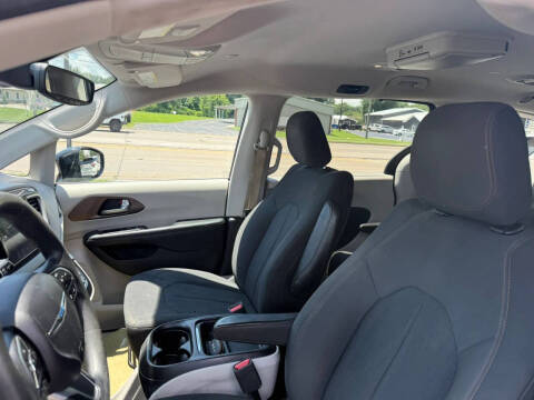 2019 Chrysler Pacifica Touring Plus