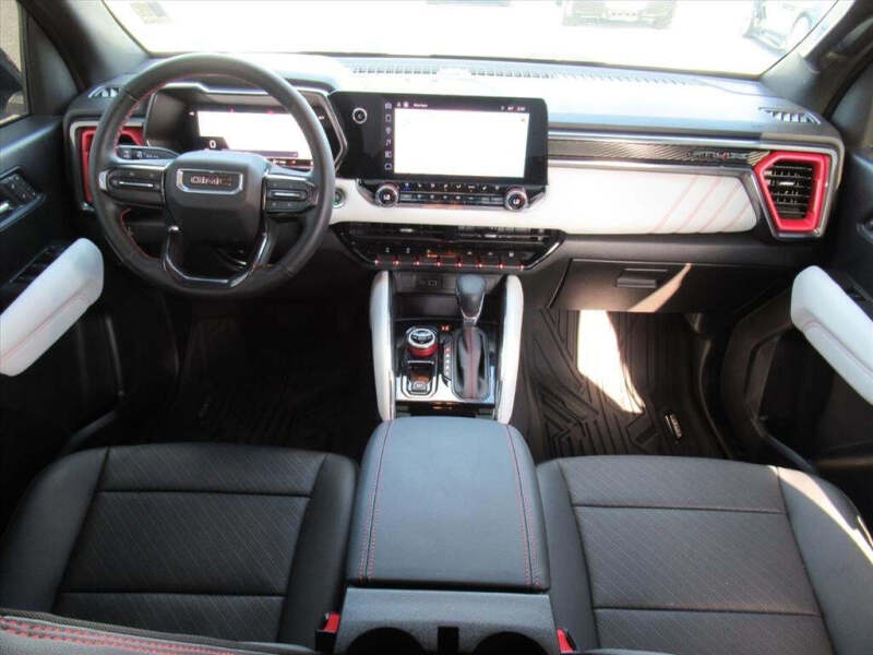 2024 GMC Canyon AT4X