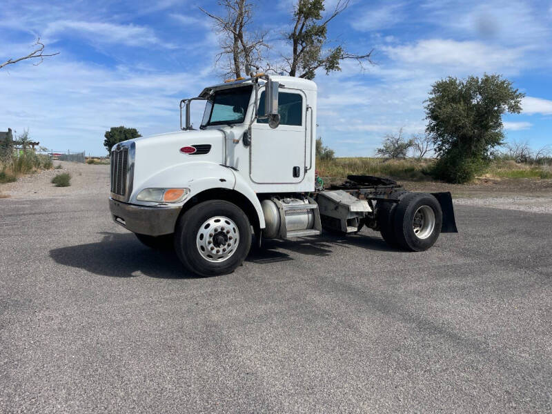 2007 Peterbilt 335