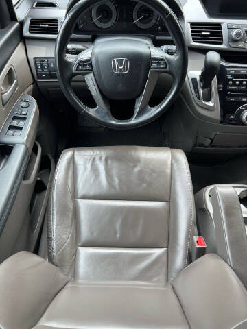 2013 Honda Odyssey EX-L w/DVD