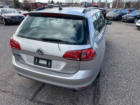 2017 Volkswagen Golf SportWagen TSI S 4Motion