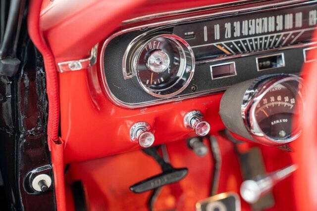 1965 Ford Mustang 21