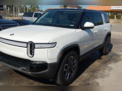 2023 Rivian R1S Adventure