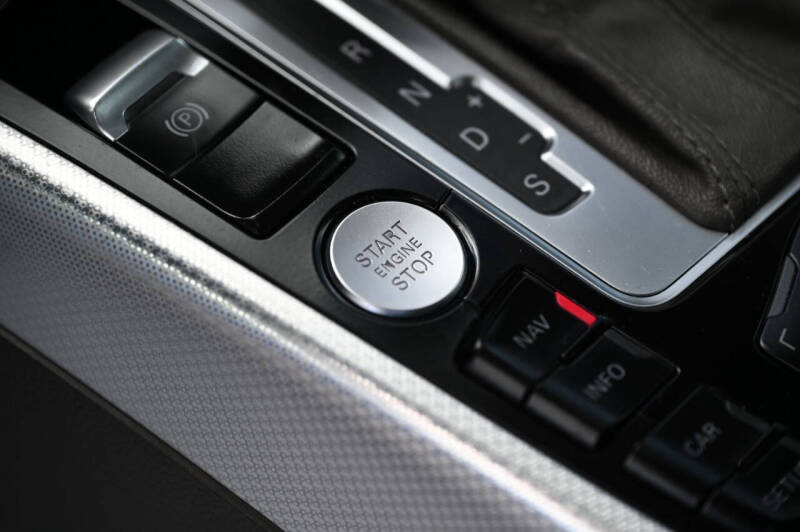 2011 Audi A5 2.0T quattro Prestige