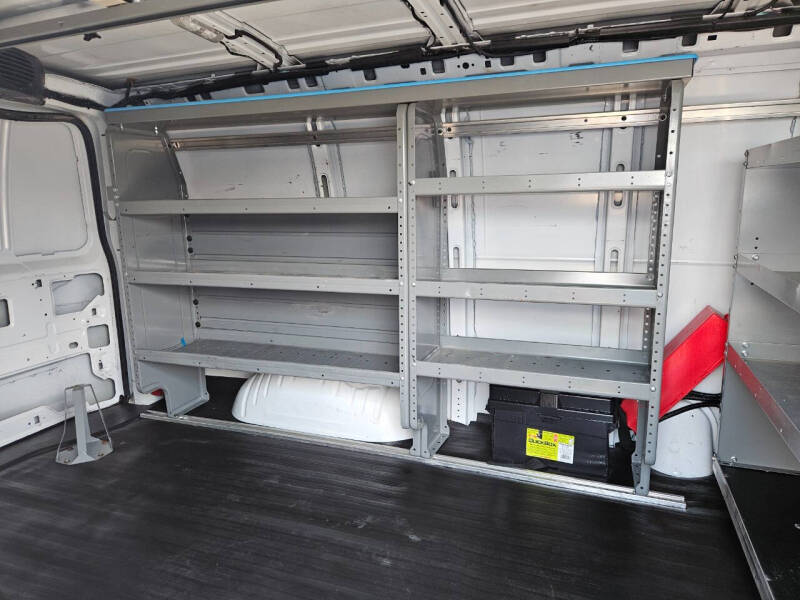 2017 Chevrolet Express 2500