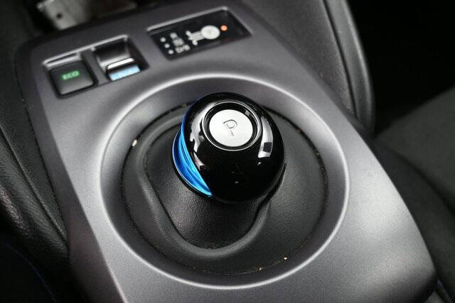 2023 Nissan LEAF S
