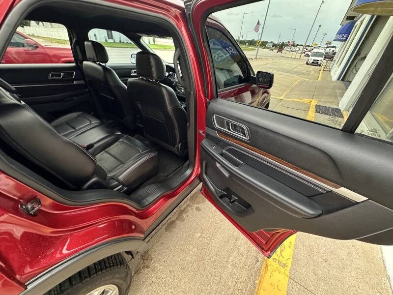 2017 Ford Explorer Limited
