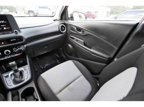 2023 Hyundai Kona SE