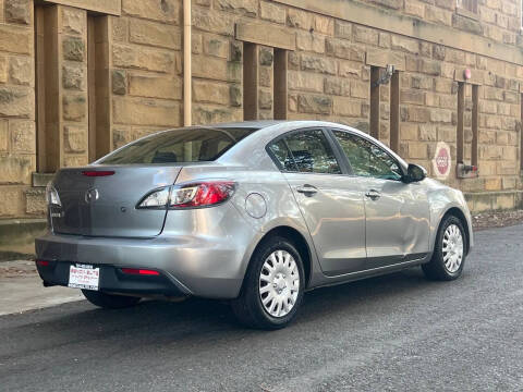 2011 Mazda MAZDA3 i Sport