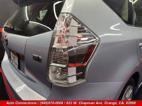 2013 Toyota Prius v Three