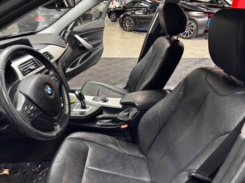 2018 BMW 3 Series 320i xDrive
