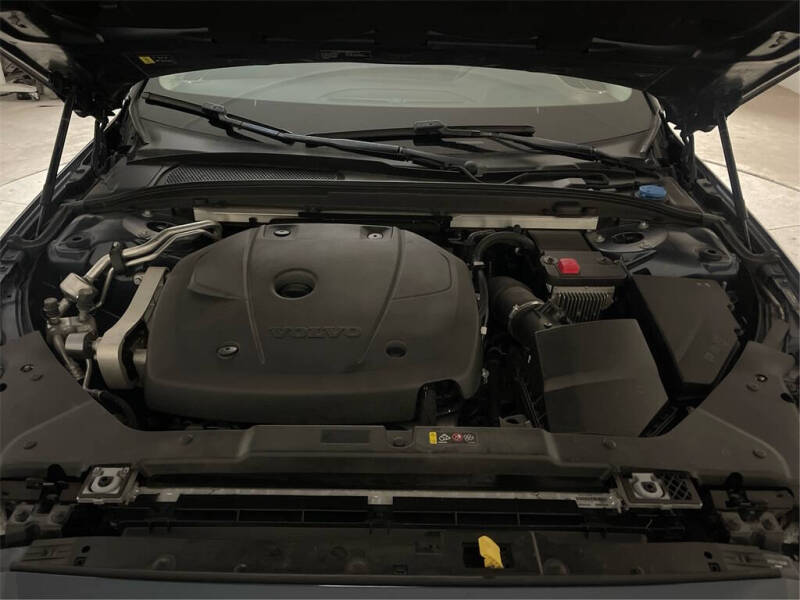 2020 Volvo S60 T5 Momentum