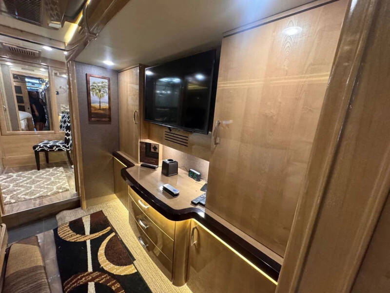 2018 Freightliner XCM Chassis