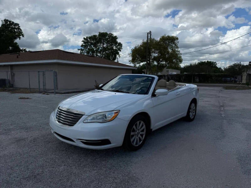 2014 Chrysler 200 Touring