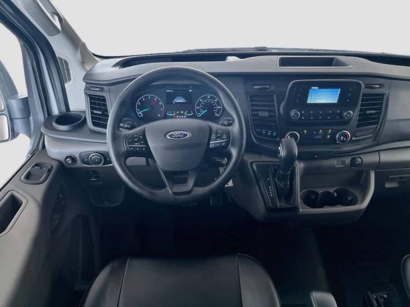 2025 Ford Transit 250