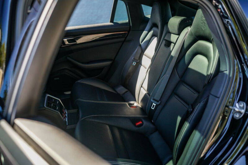 2020 Porsche Panamera