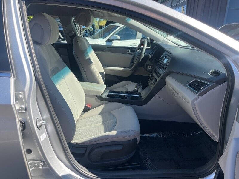 2016 Hyundai Sonata SE