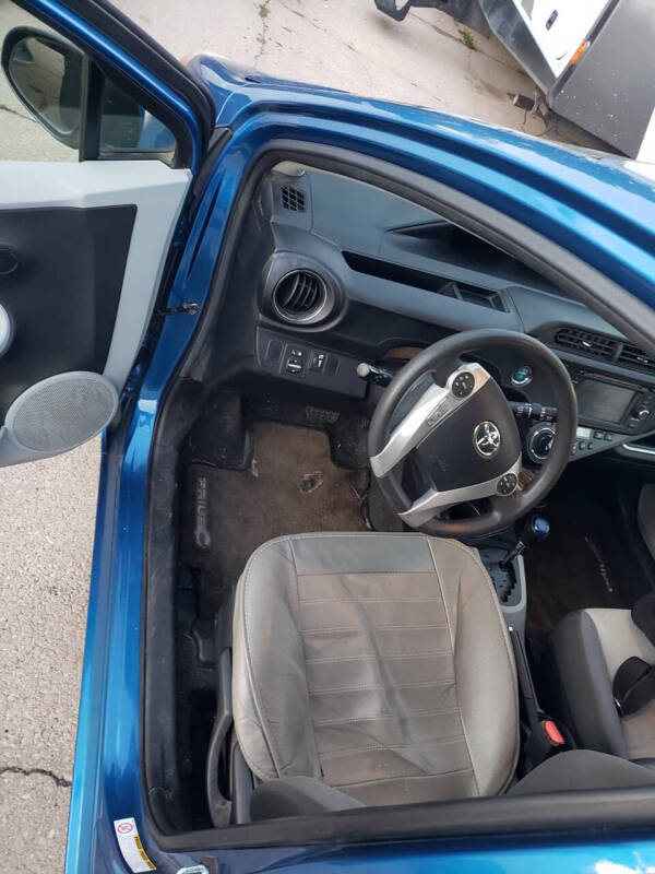 2014 Toyota Prius c One