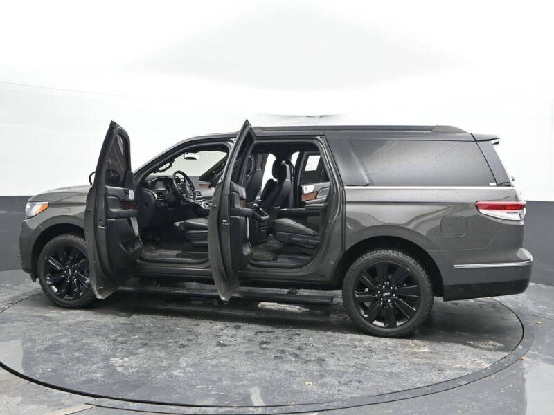 2023 Lincoln Navigator L Black Label