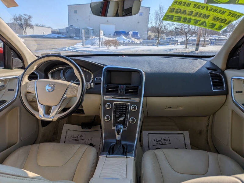 2015 Volvo XC60 T5 Drive-E Premier