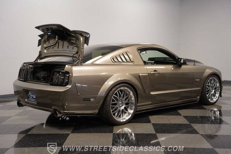 2005 Ford Mustang