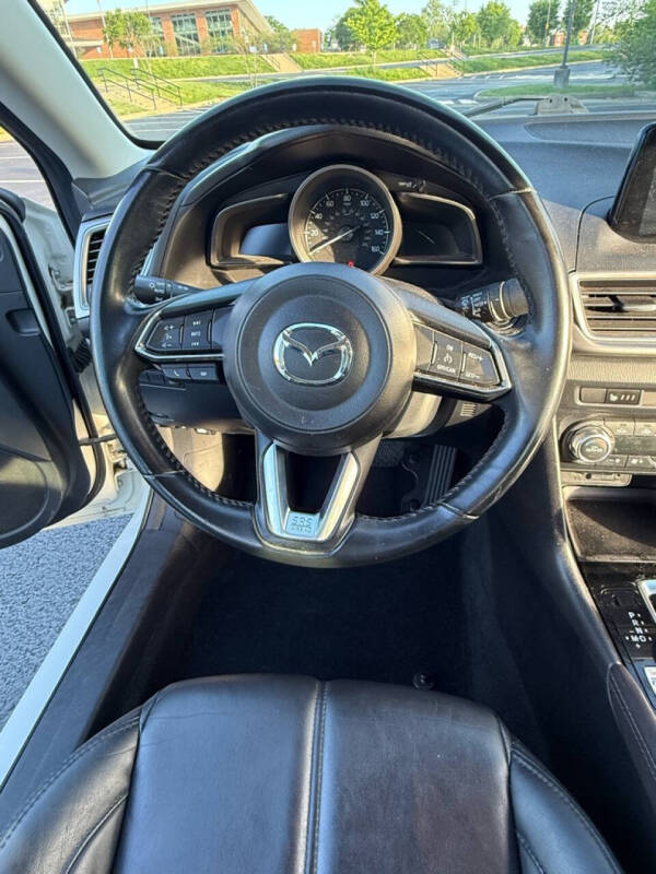 2018 Mazda MAZDA3 Touring