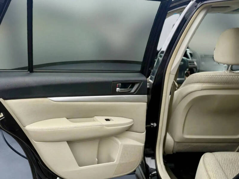 2012 Subaru Outback 2.5i Premium