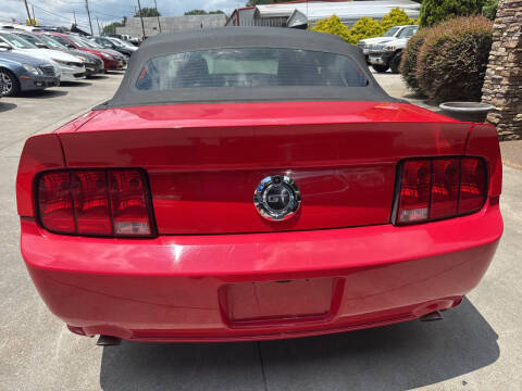 2006 Ford Mustang GT Deluxe