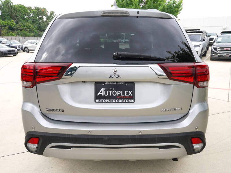 2019 Mitsubishi Outlander ES