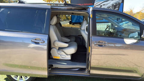 2014 Toyota Sienna
