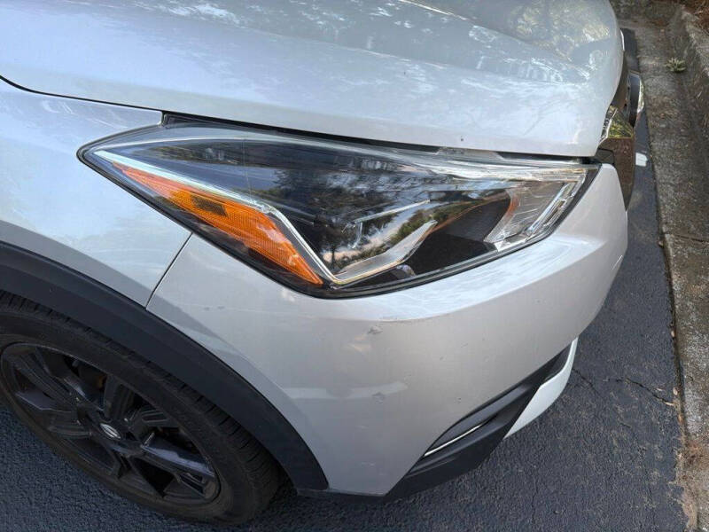 2019 Nissan Kicks SR