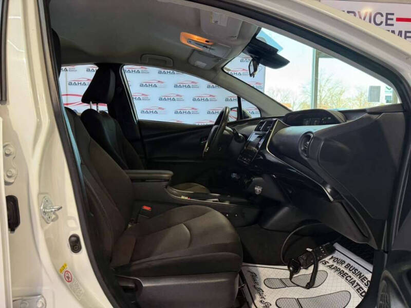 2019 Toyota Prius L Eco