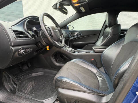 2015 Chrysler 200 S