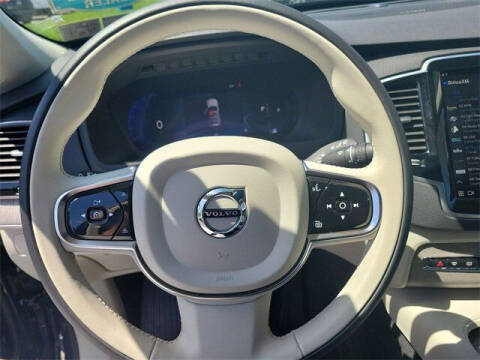 2024 Volvo XC90 B5 Plus Bright Theme