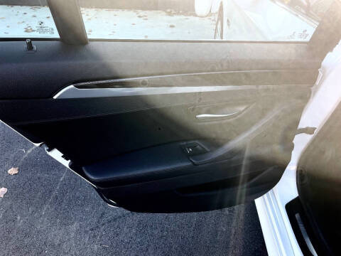 2016 BMW 5 Series 528i xDrive