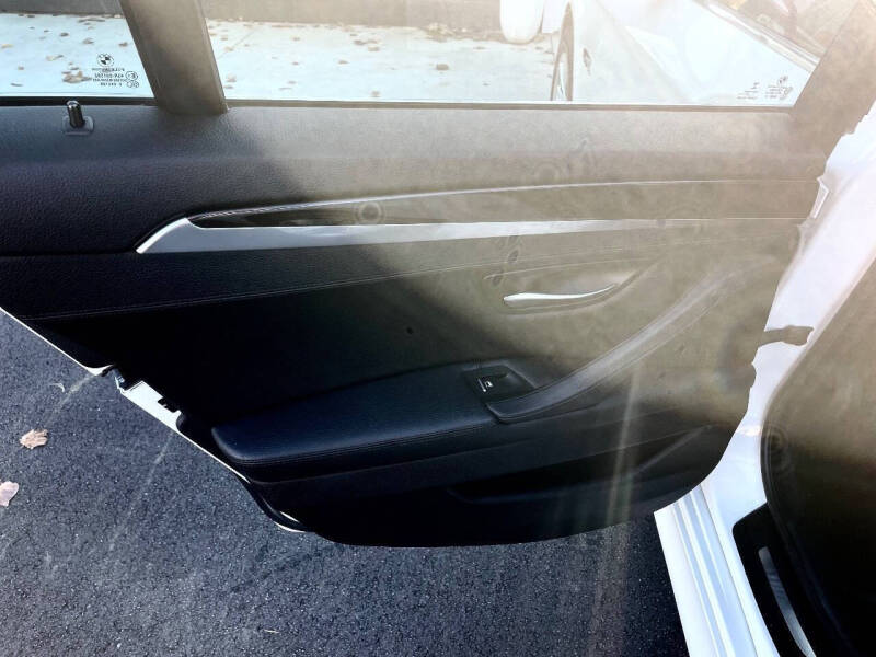 2016 BMW 5 Series 528i xDrive