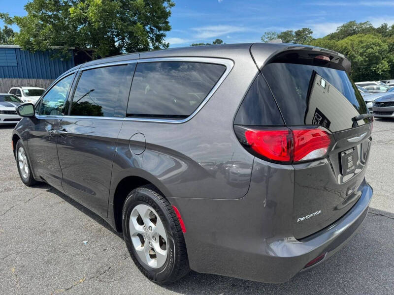 2017 Chrysler Pacifica LX