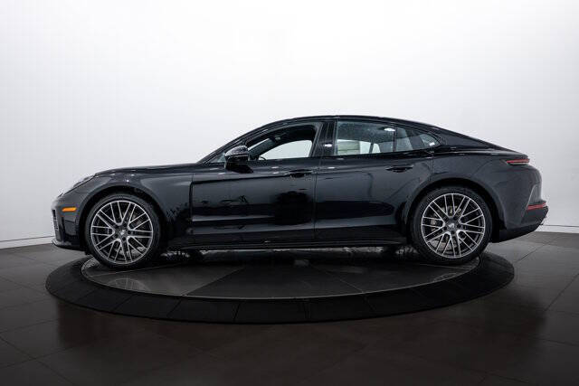 2026 Porsche Panamera 4